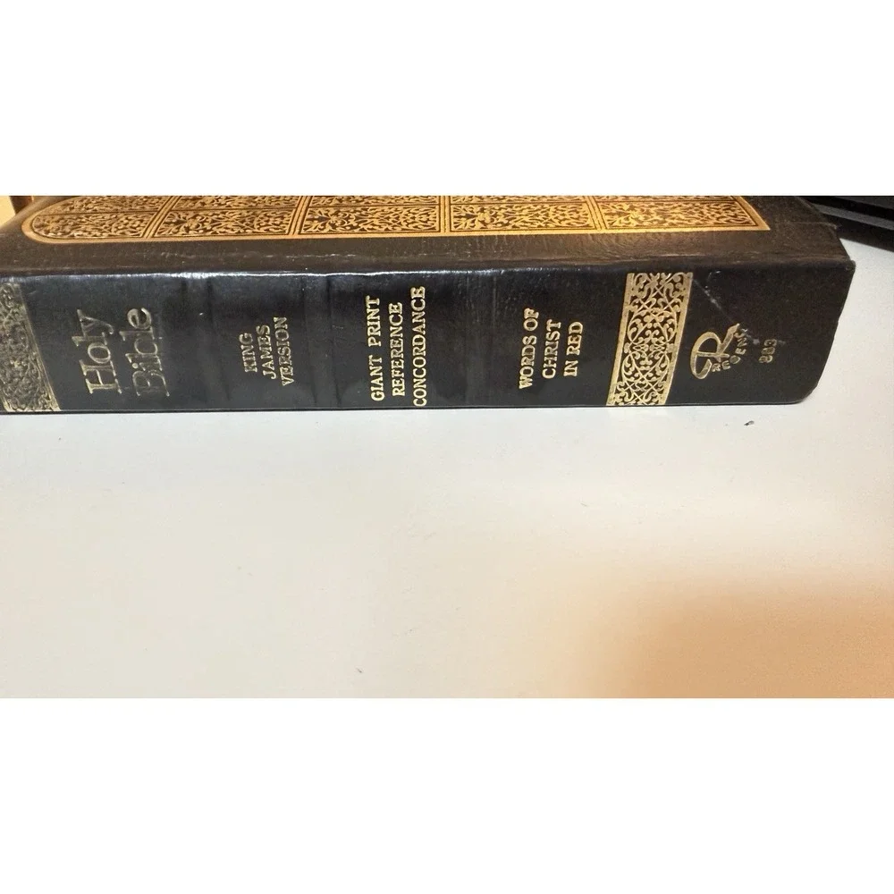 Vintage 1976 KJV Holy Bible Giant Print Reference Concordance Red Letter Regency